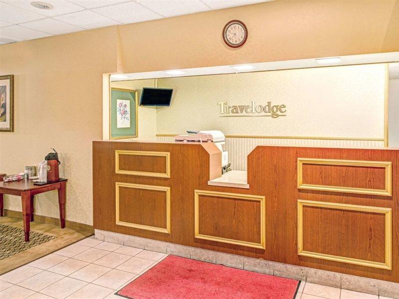 Travelodge By Wyndham Lincoln Airport I-80 Exteriör bild