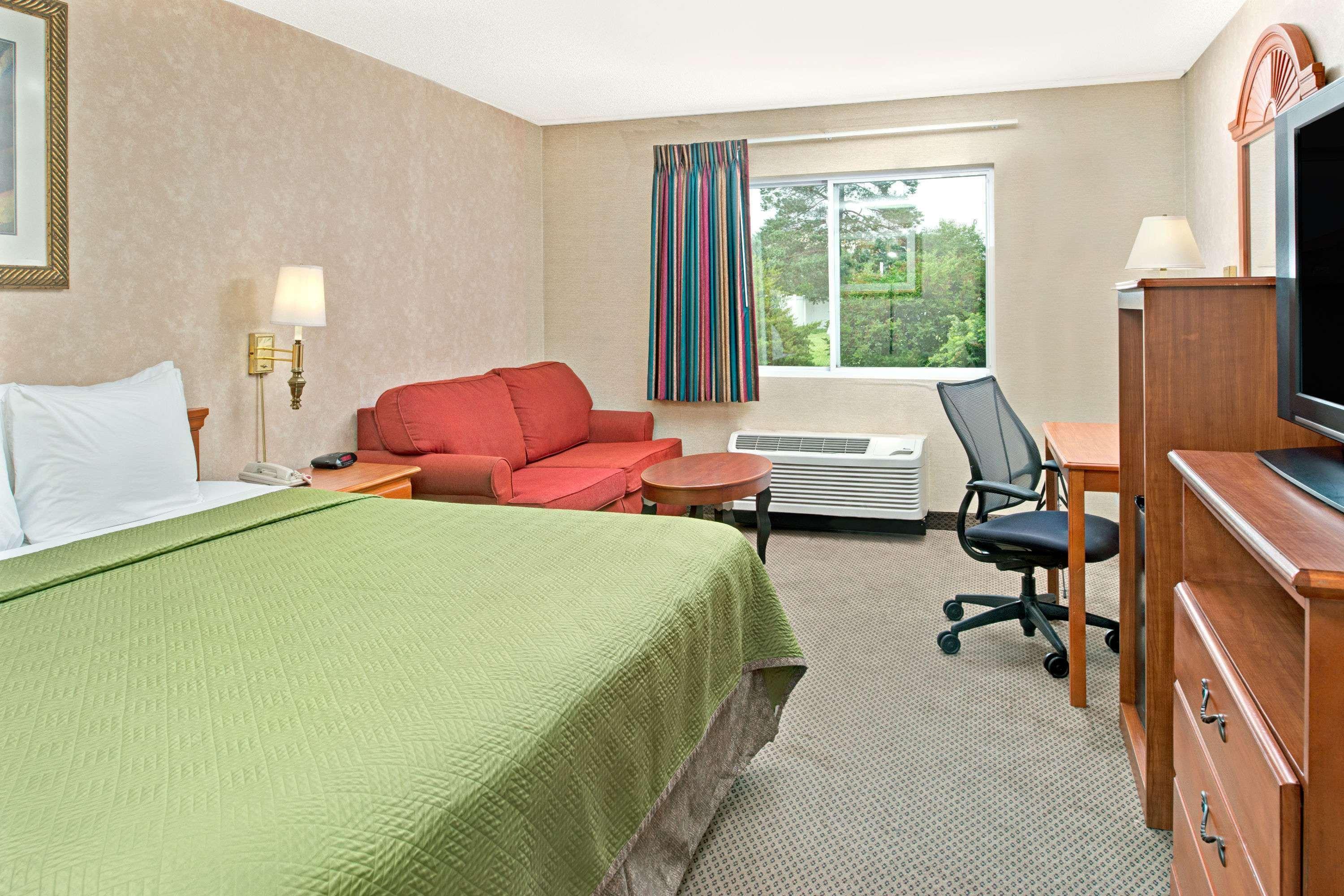 Travelodge By Wyndham Lincoln Airport I-80 Exteriör bild